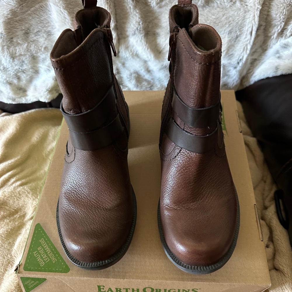 Earth Origins by Earth, Boots. Paula, Brown size 6